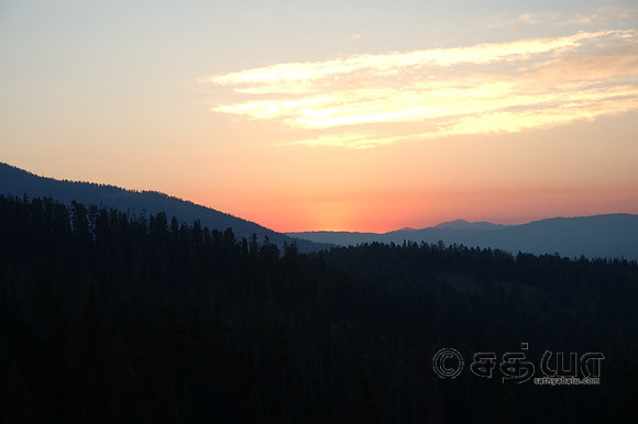 Sunrise @ Grand Canyon of Yellowstone