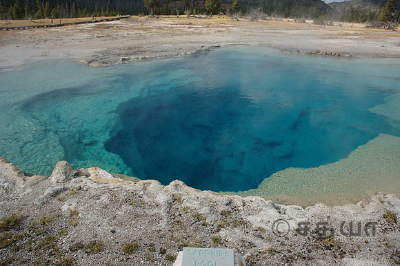 Biscuit Basin - Sapphire Pool