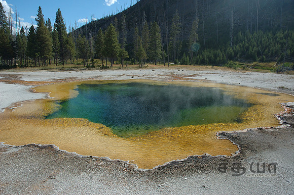 Black Sand Basin - Emerald Pool