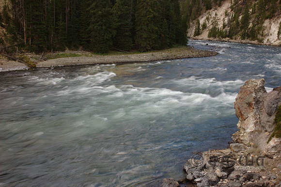 Scenery - Yellowstone River @ Lowerfalls of Grand Canyon of Yellowstone